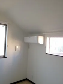 天井が低い部屋